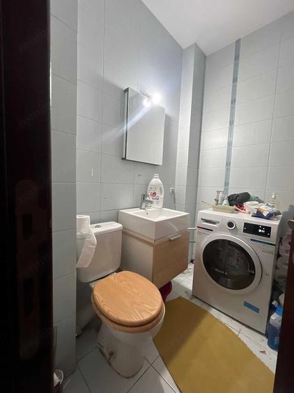 Apartament cu 3 camere decomandat în Grivița