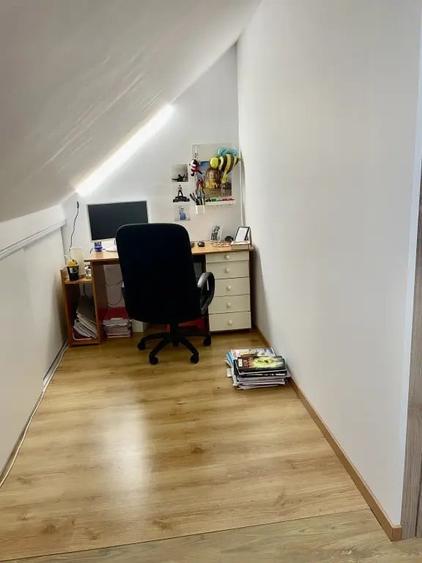 Apartament cu 3 camere decomandat în Câmpului