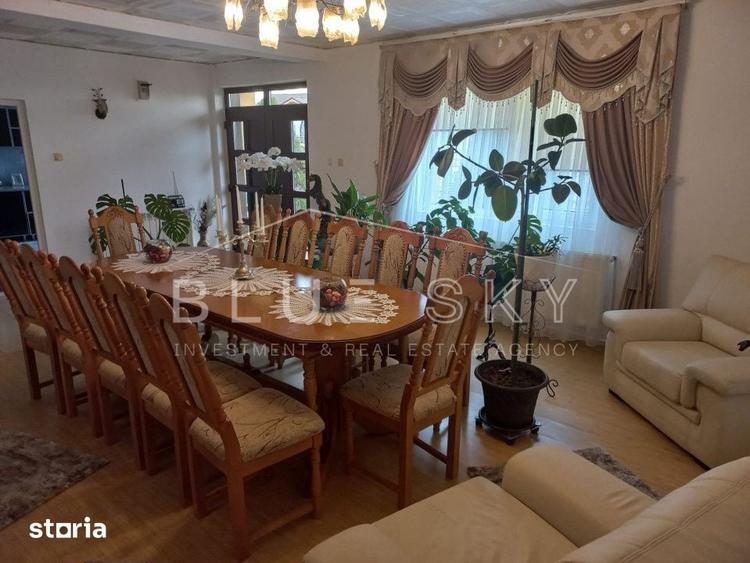 Casă cu 8 camere cu Teren 330 Mp în Eforie