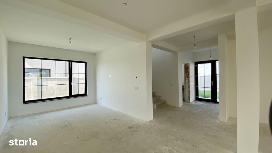 Casă cu 4 camere cu Teren 450 Mp în Miroslava