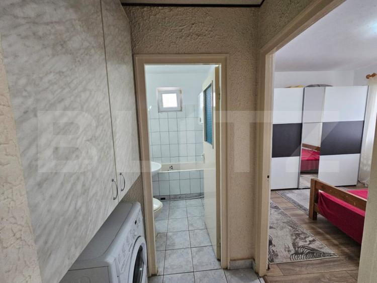 Apartament cu 3 camere decomandat în Cetate
