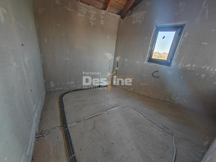Casă individuală cu 3 camere cu Teren 500 Mp în Lunca Cetățuii