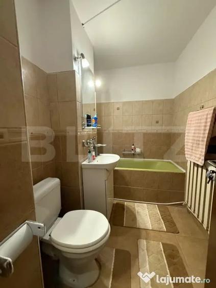 Apartament cu 2 camere decomandat în Soarelui