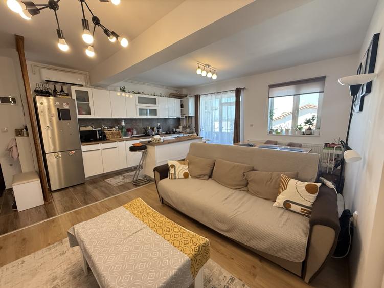 Apartament cu 3 camere decomandat, mobilat în Calea Urseni