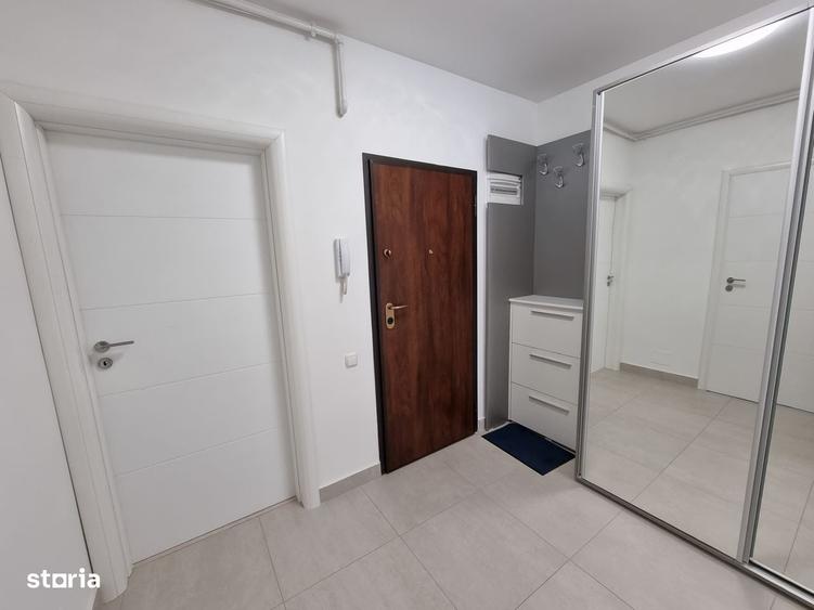 Apartament cu 3 camere decomandat în Muncii