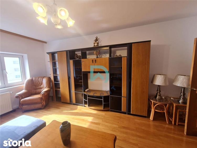 Apartament cu 3 camere decomandat, mobilat în Valea Cetății