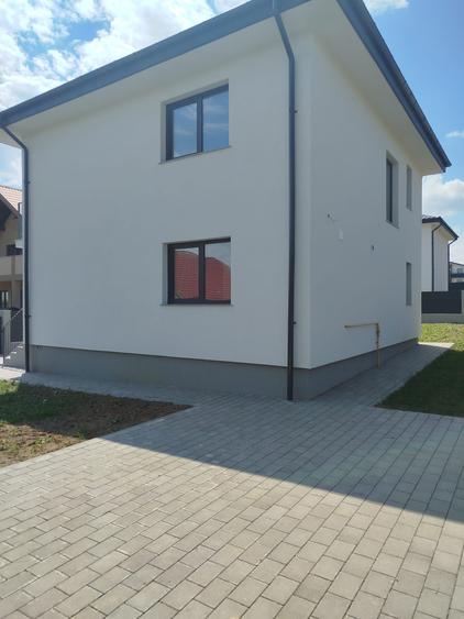 Casă cu 3 camere în Burdujeni