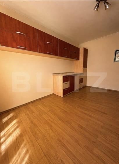 Apartament 3 camere, 63mp, decomandat, Siret - 2