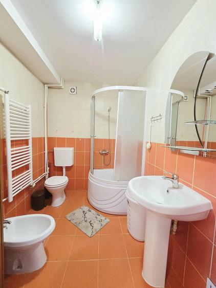 Apartament cu 2 camere decomandat în Siderurgiștilor