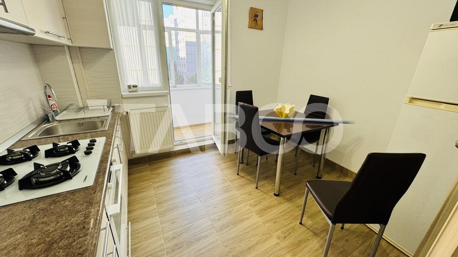 Apartament cu 3 camere decomandat, mobilat în Vasile Aaron