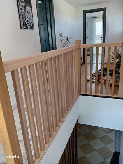 Casă cu 4 camere cu Teren 140 Mp în Central