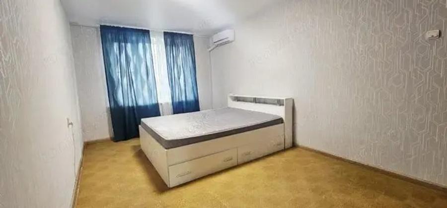 Garsonieră decomandată în Apusului