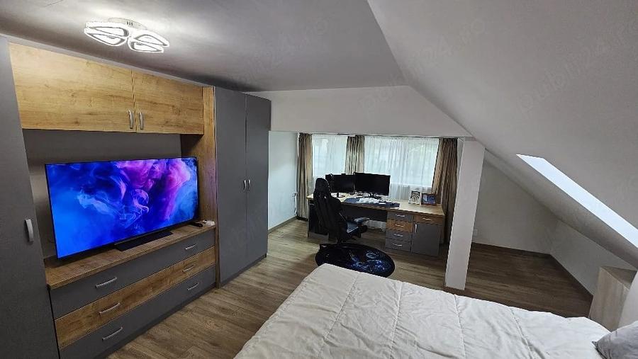 Casă cu 5 camere cu Teren 300 Mp în Central