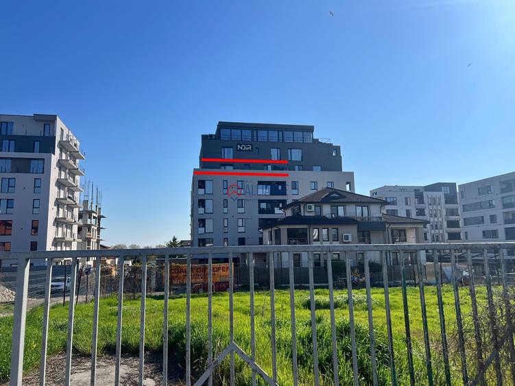 Apartament cu 3 camere decomandat în Palazu Mare