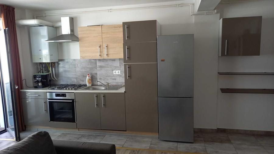 Apartament cu 2 camere decomandat în Florești