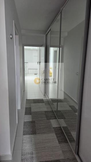 3 Camere - 77 MP | Credit | 2020 | 2 Bai | Metrou Pacii - 10 minute - 2