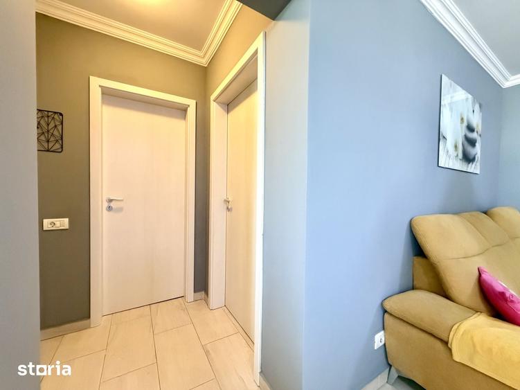 Apartament cu 3 camere semidecomandat în Central