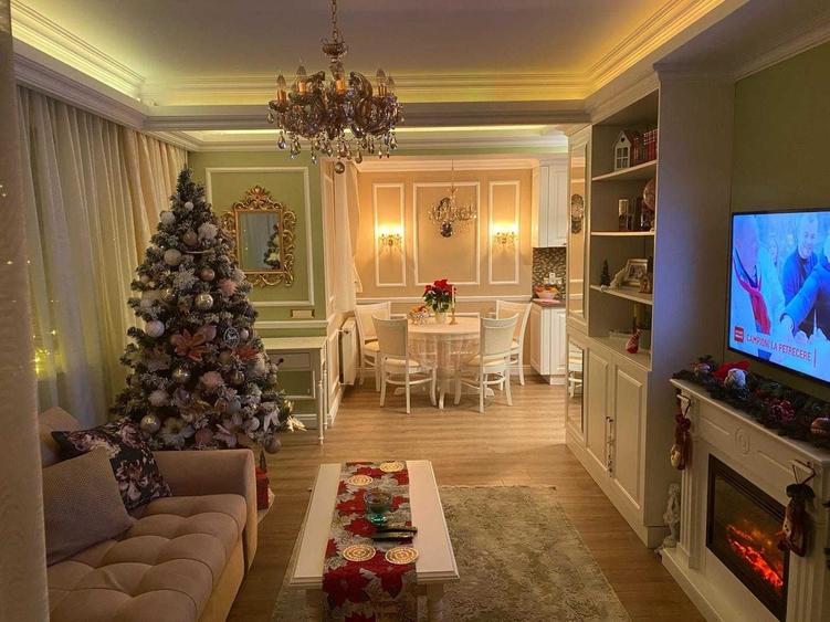 Apartament cu 3 camere decomandat în Noua