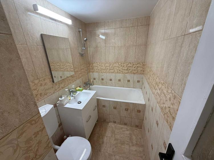 Apartament cu 2 camere semidecomandat în Rogerius