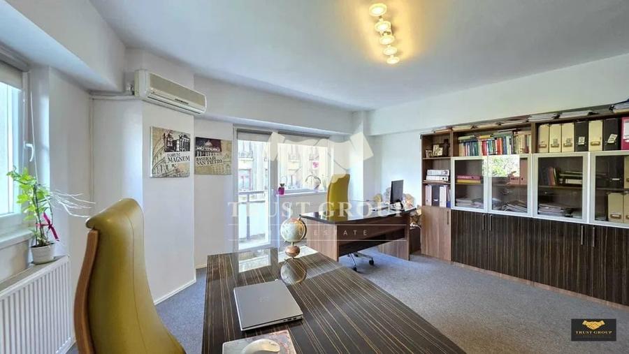 Apartament cu 4 camere decomandat, mobilat în Universitate