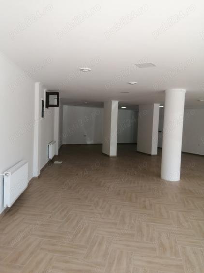 Spațiu comercial, de 200 mp, în Central