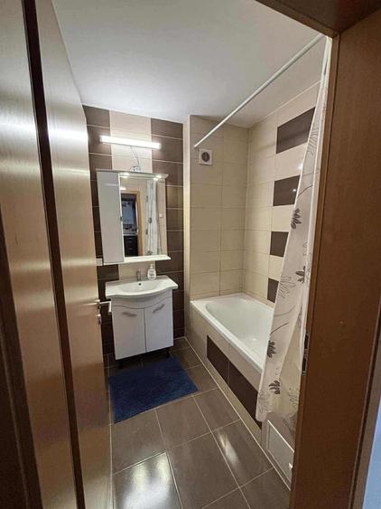 Apartament cu 2 camere decomandat în Avantgarden