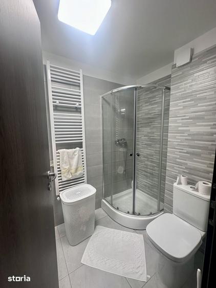Apartament cu 4 camere în Drumul Taberei