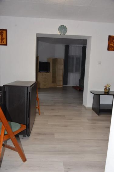 Casă cu Teren 145 Mp în Central