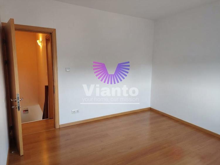 Apartament cu 3 camere decomandat în Trei Stejari