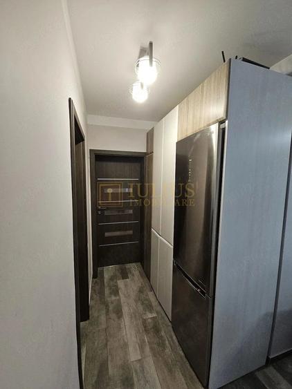 Apartament cu 3 camere decomandat în Giroc