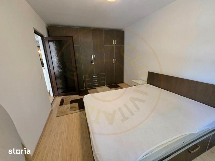 Apartament cu 4 camere decomandat în Micro 16