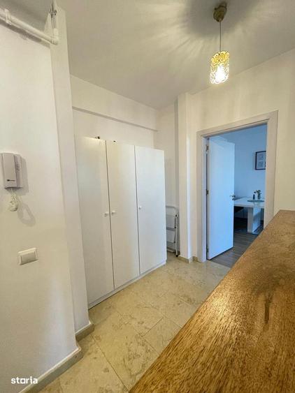Apartament cu 2 camere, mobilat în Central