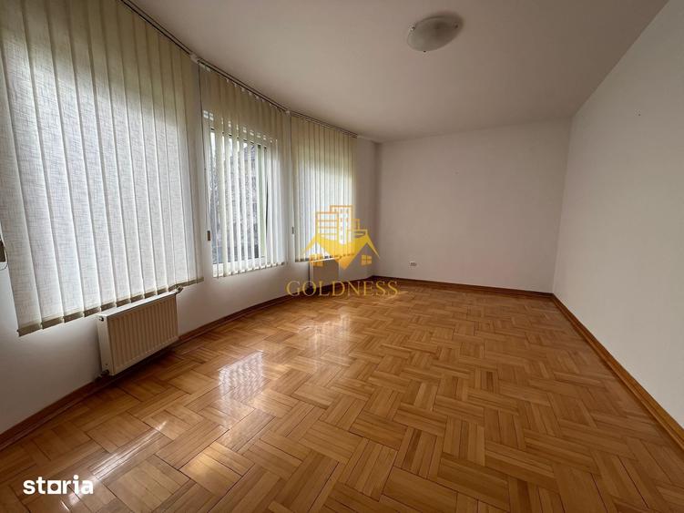 Casă cu 2 camere cu Teren 130 Mp în Gheorgheni