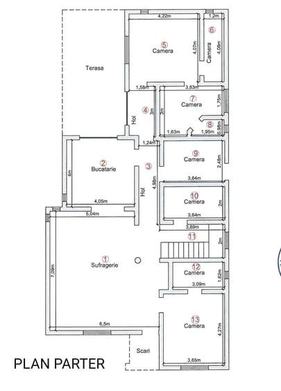 Casă cu 6 camere cu Teren 697 Mp în Central