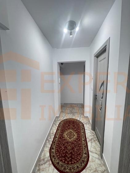 Apartament cu 3 camere nedecomandat în Tomis Nord