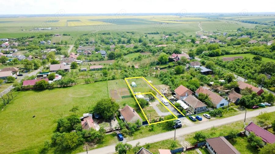 Teren de 797 mp, în Cornești