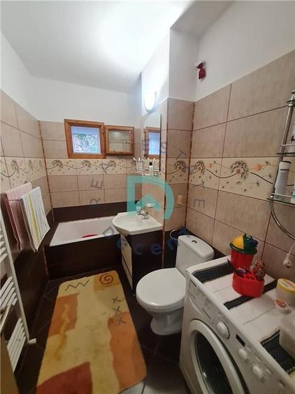 Apartament cu 2 camere decomandat, mobilat în Răcădău