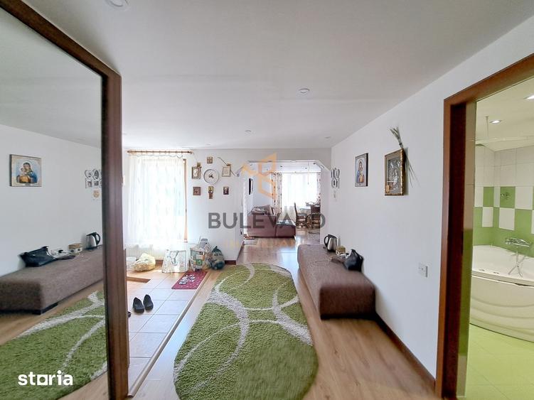 Casă cu 10 camere cu Teren 252 Mp în Hașdeu