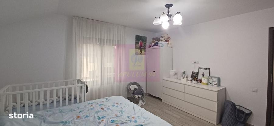 Casă cu 4 camere în Săbăreni