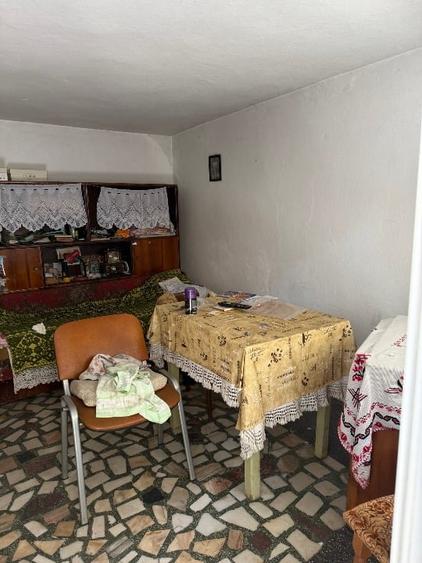 Casă individuală cu 6 camere cu Teren 1000 Mp în Iablanița