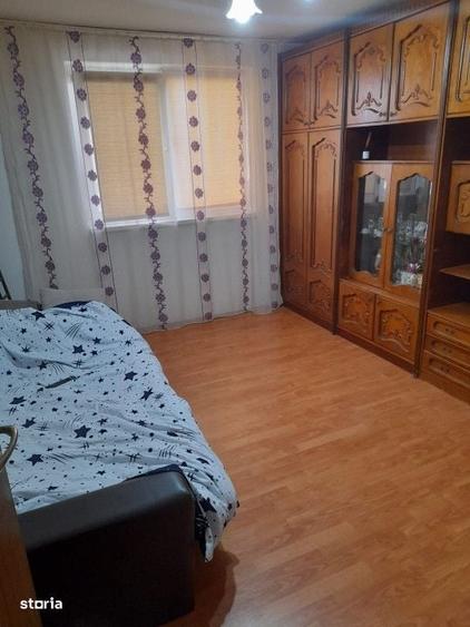 Apartament cu 3 camere în Aghireșu