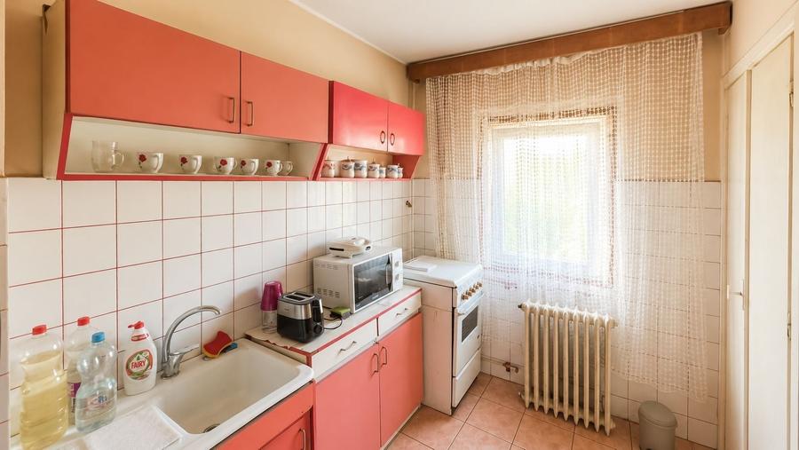 Apartament cu 2 camere semidecomandat în Girocului