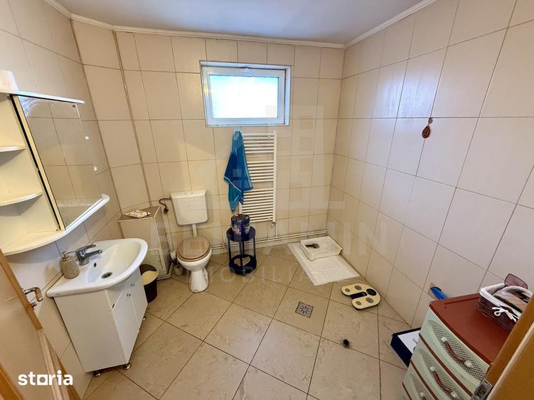 Casă cu 5 camere cu Teren 214 Mp în Central