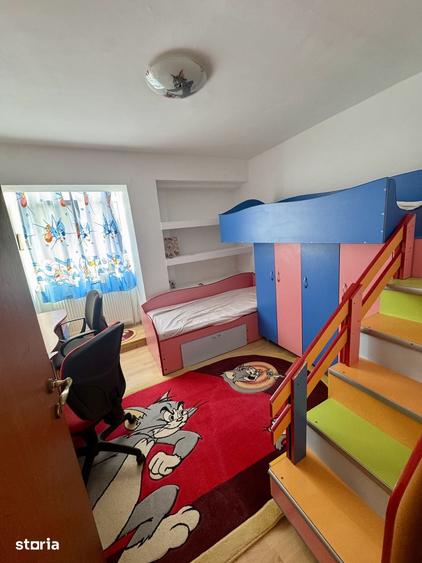 Apartament cu 3 camere în Unirii Nord