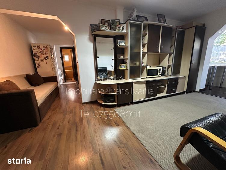 Apartament cu 3 camere decomandat în Central
