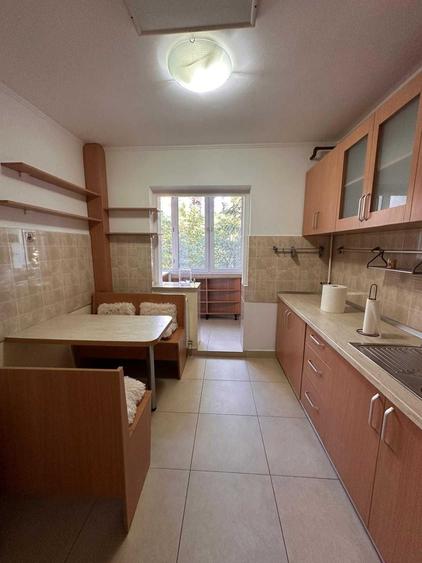 Apartament cu 2 camere decomandat în Bârzești