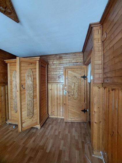 Apartament cu 3 camere decomandat în Tractorul
