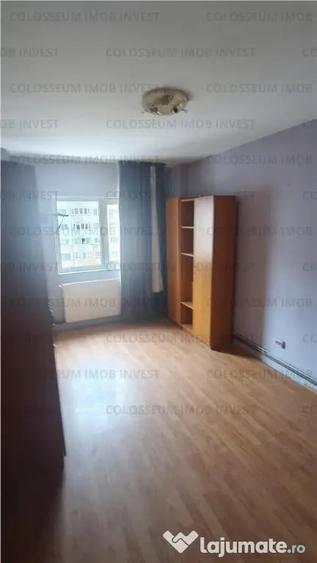 Apartament cu 2 camere decomandat în Răcădău