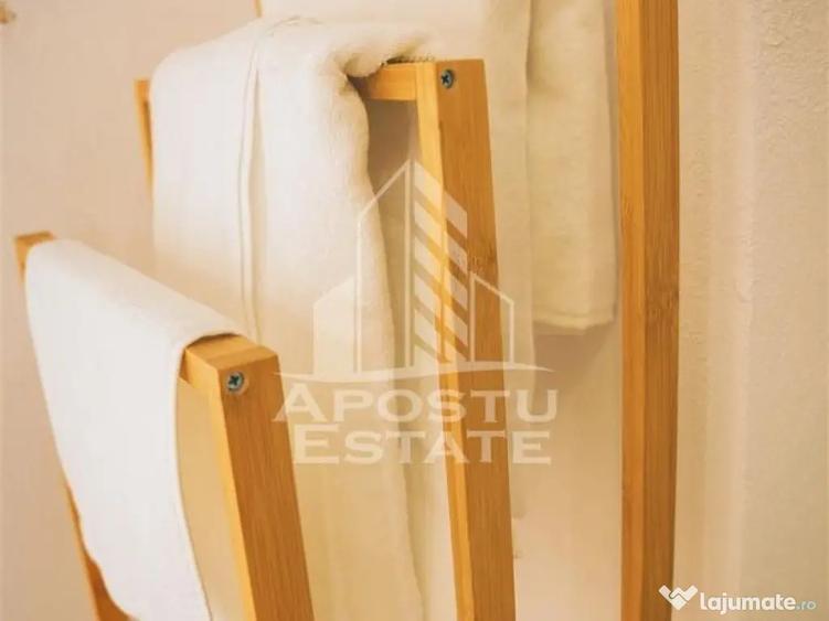 Casă cu 7 camere cu Teren 22000 Mp în Târsa