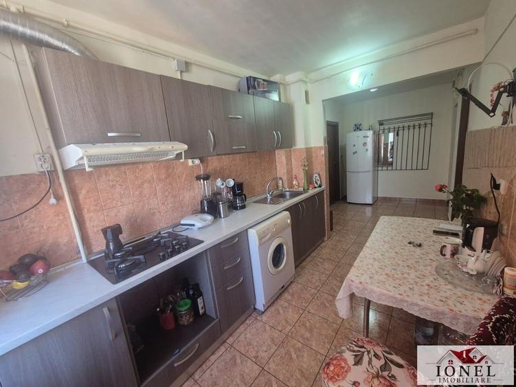 Apartament cu 2 camere decomandat în Est